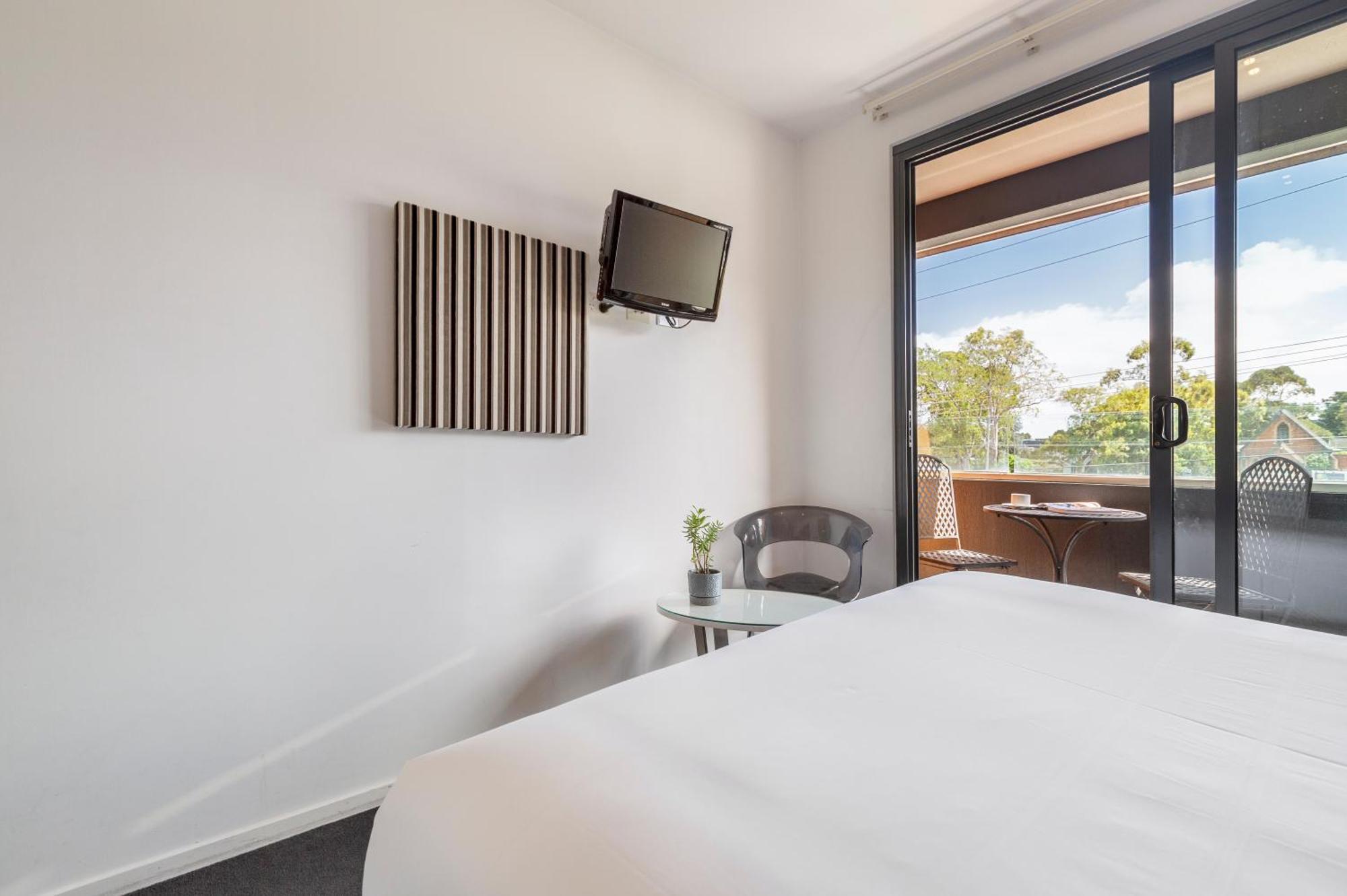 Punthill Oakleigh Aparthotel Екстериор снимка