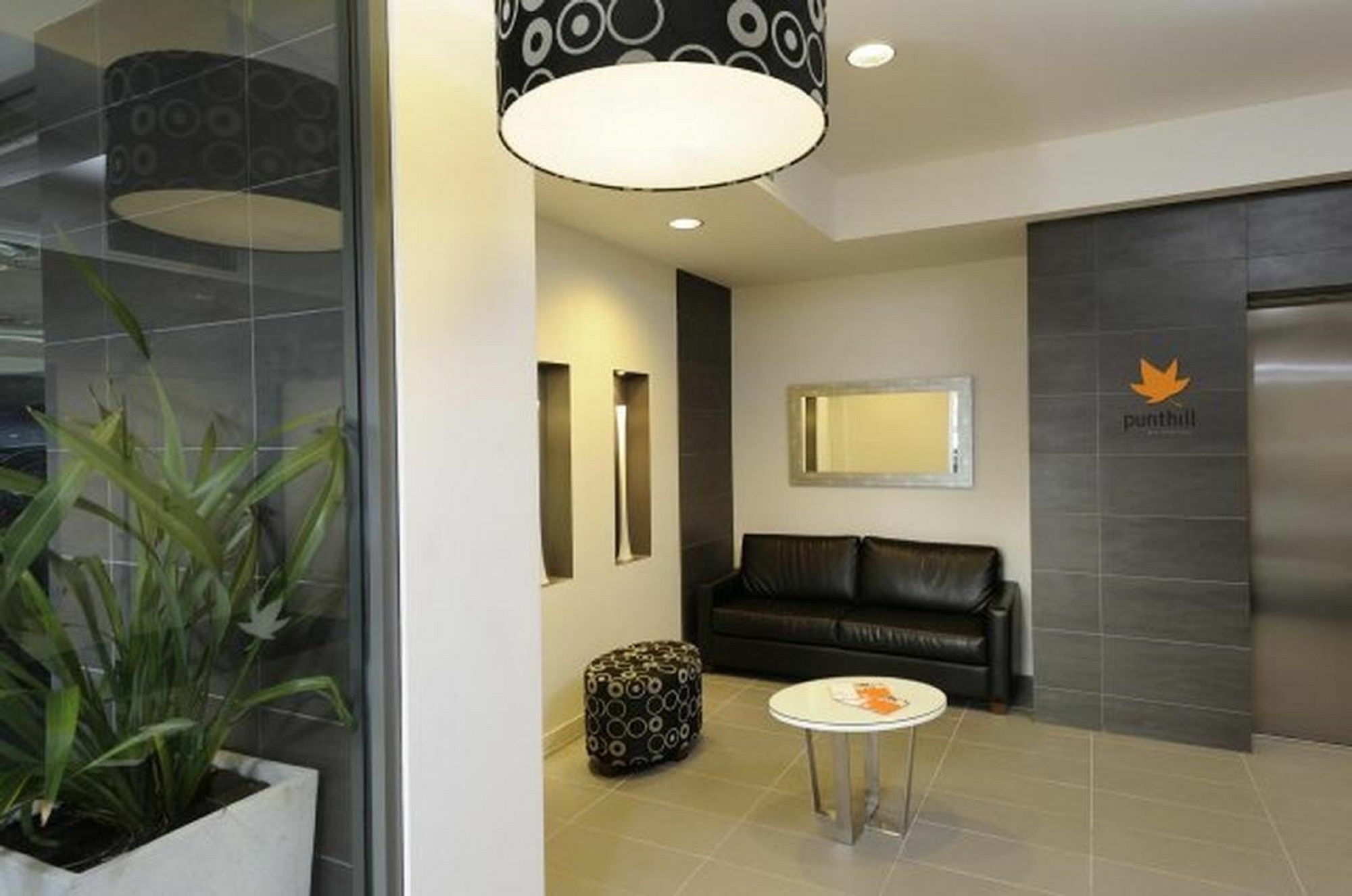 Punthill Oakleigh Aparthotel Екстериор снимка